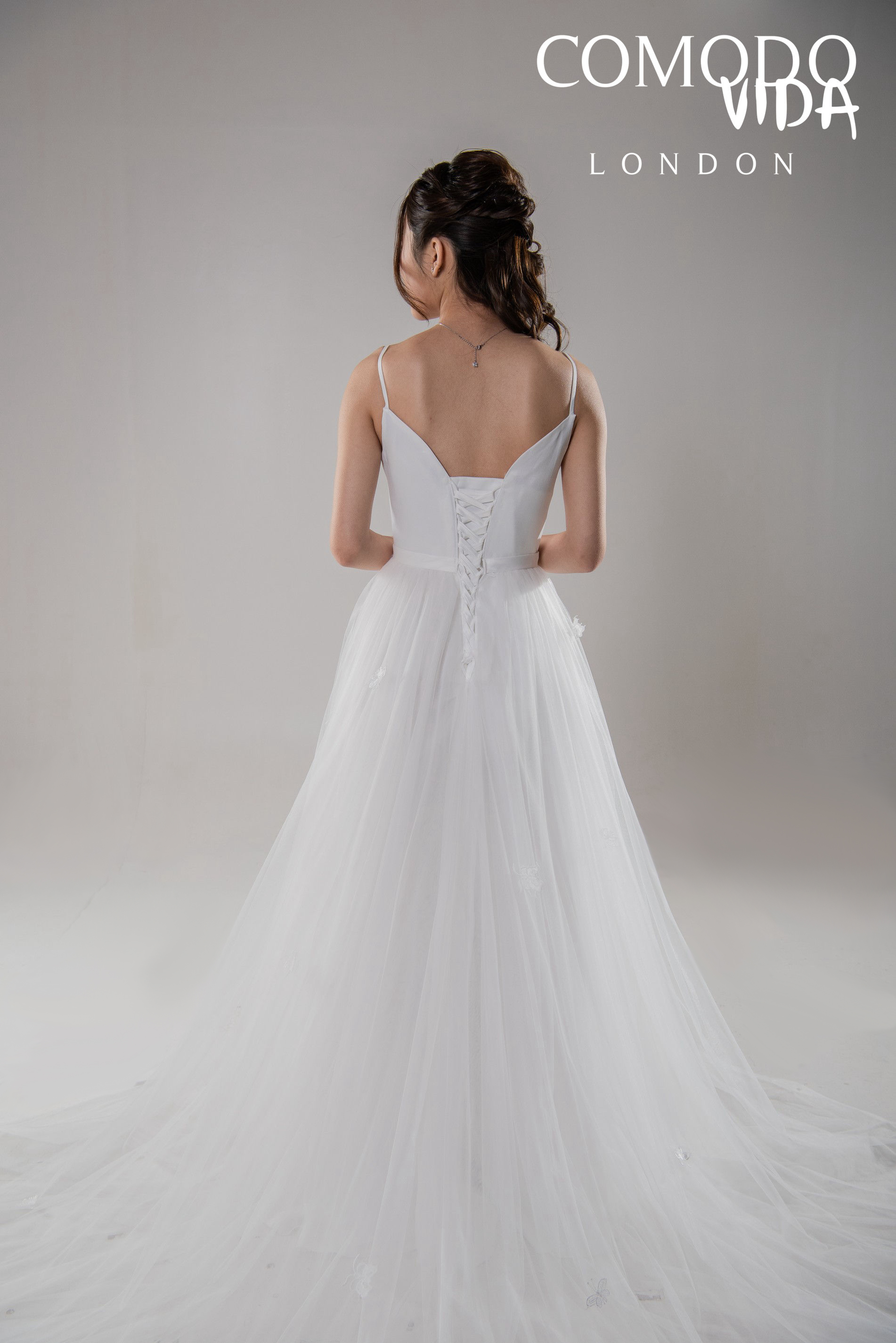 輕婚紗,婚紗推薦,婚紗品牌,輕婚紗 推薦,手工輕婚紗,輕婚紗洋裝,婚紗款式